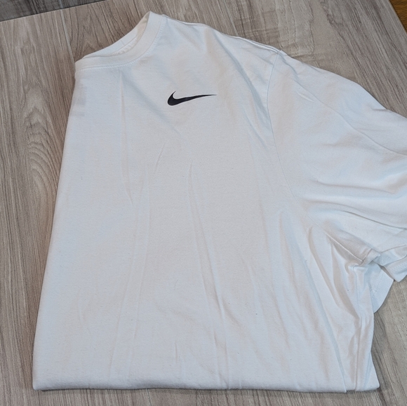 Nike Other - NIKE TEE Men's Size XXL "Athletic Cut" White/Black Swoosh On Chest